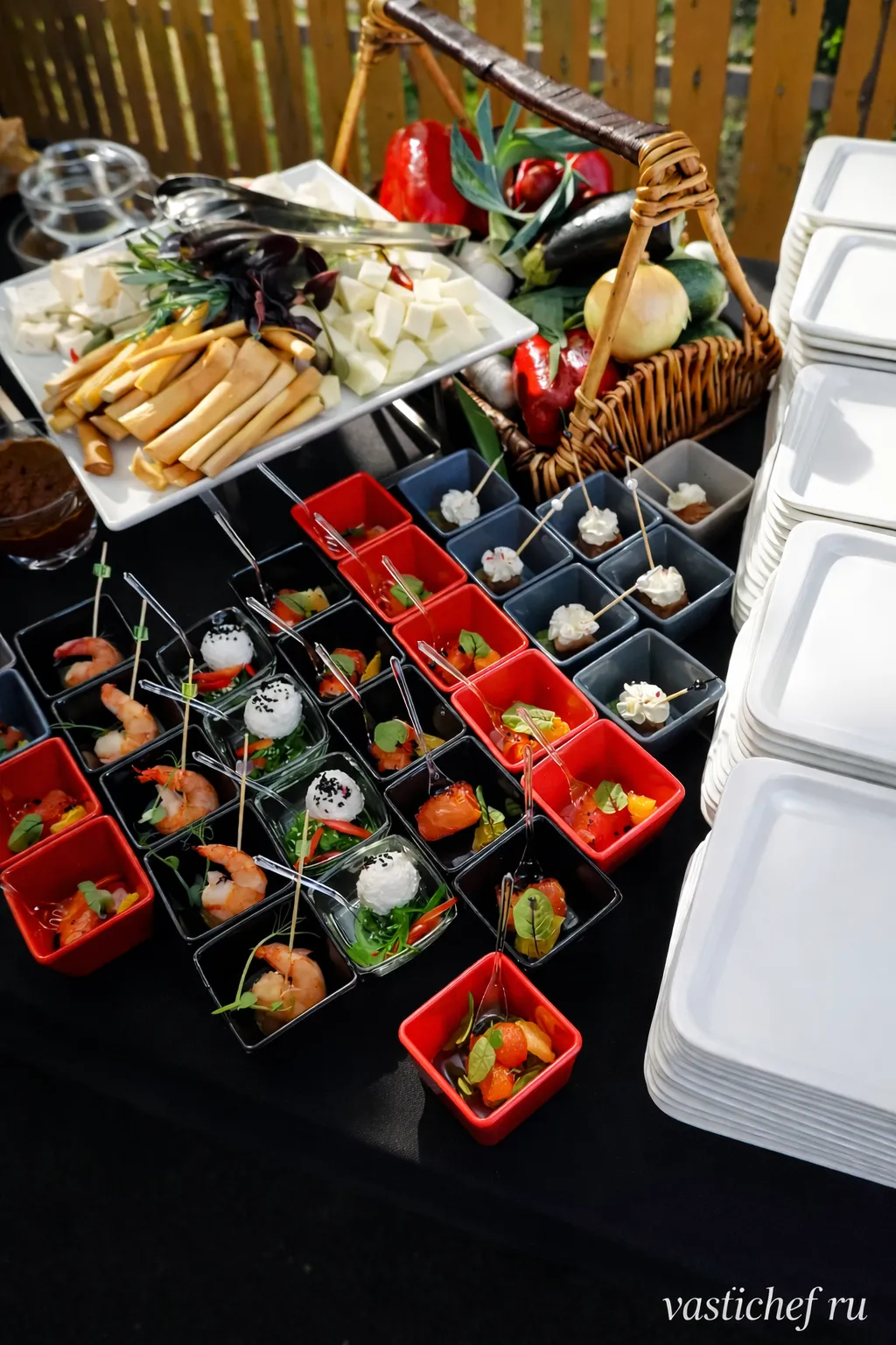 On-site reception with seafood and vegetable appetisers