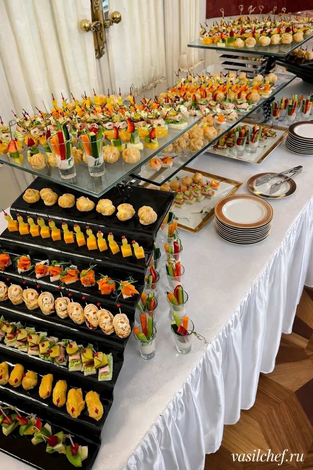 Reception display of canapés and vegetable bites